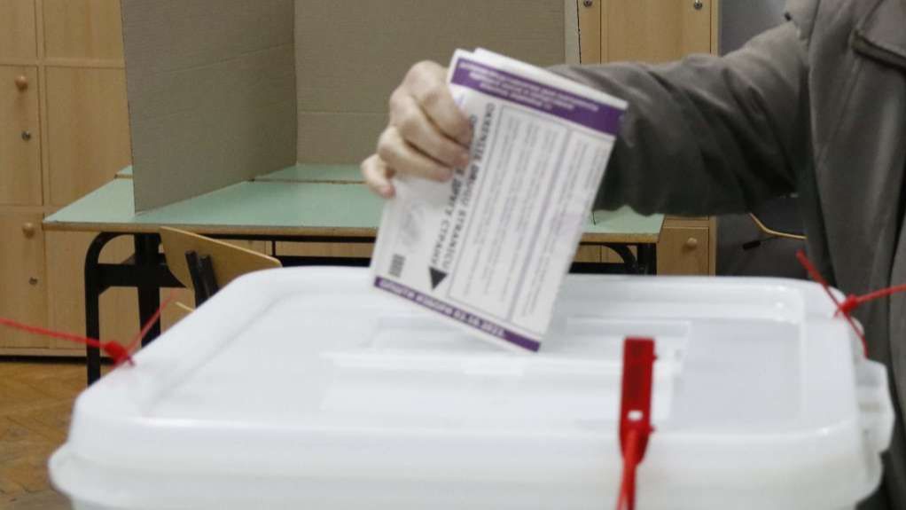 Prijevremeni izbori  5. februara - građani biraju gradonačelnike i načelnike u 6 gradova i općina